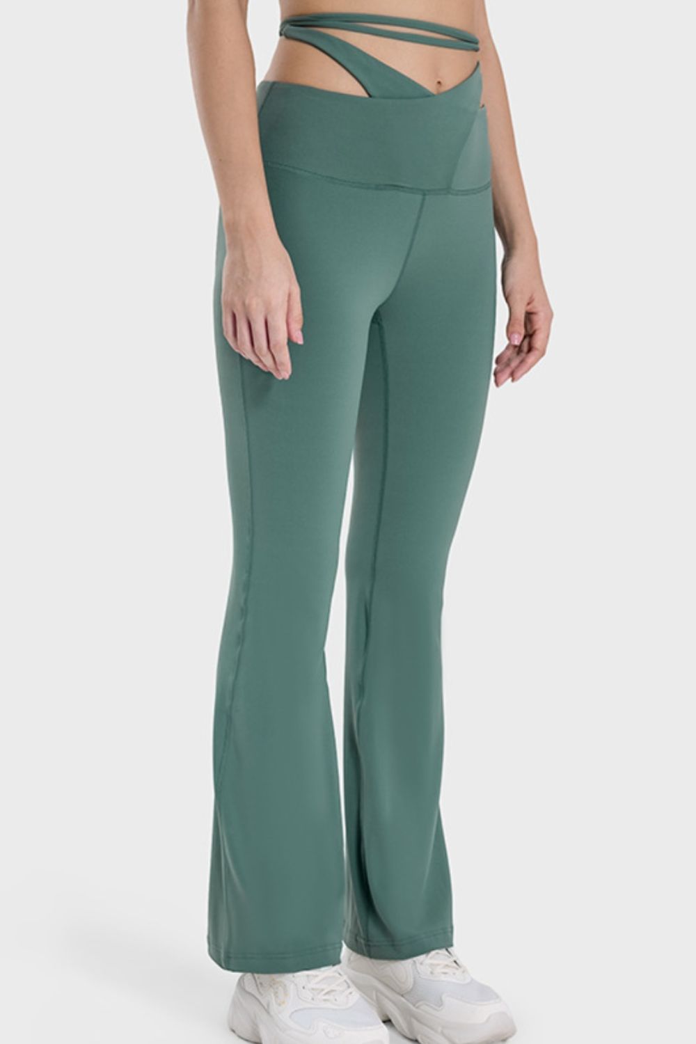 Mid-Rise Activewear Flare Pants - ShopPurpleUmbrella