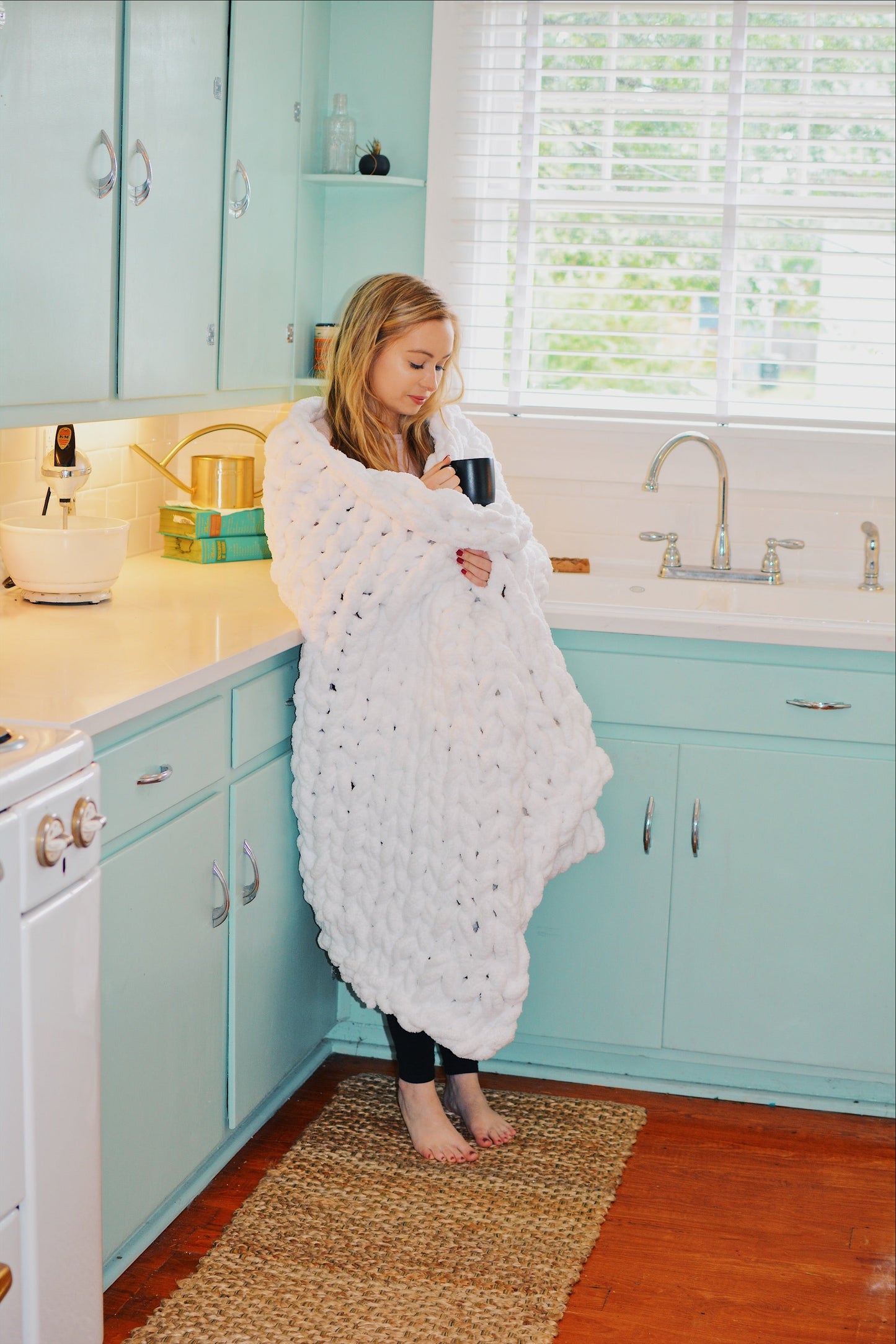 White Chunky Knit Blanket – Handmade Weighted Throw