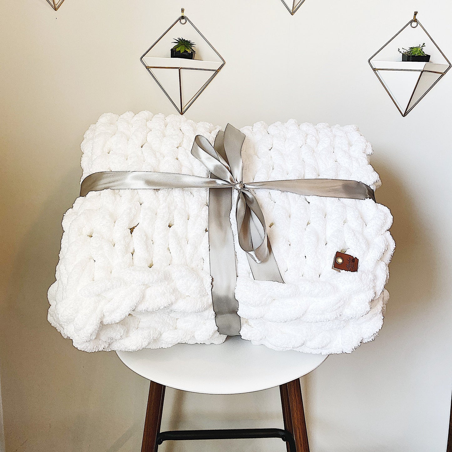 White Chunky Knit Blanket – Handmade Weighted Throw